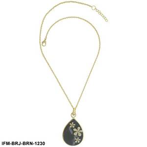 Collier pendentif artisanal en laiton avec gravure florale et émail brun café pour un look raffiné et artisanal - Product Image 6