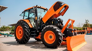 รถแทรกเตอร์คูโบต้า M135X 135 แรงม้า สำหรับงานหนัก ขับเคลื่อน 4 ล้อ รถแทรกเตอร์สำหรับการเกษตร ห้องโดยสารติดแอร์ เครื่องยนต์ดีเซล เครื่องจักรกลการเกษตรขนาดใหญ่ - Product Image 2