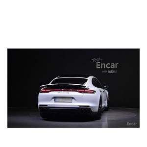 Panamera 4.0 GTS 2023 con Volante a la Izquierda, Asientos de Cuero, Techo Panorámico, Transmisión Semi-Automática, Más de 400 CV de Potencia, Cámara Trasera - Product Image 4