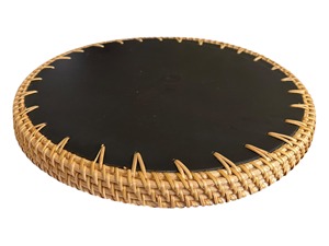 Plateau rond vert en nacre et rotin, parfait pour les événements, les réunions et la présentation à la maison, fabriqué à la main en Inde. - Product Image 5