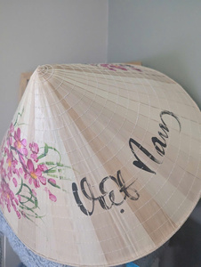 Sombrero Cónico Vietnamita de Calabaza Tallada Natural, MÁS VENDIDO |   Artesanías Ecológicas para Recuerdos y Accesorios de Fotografía - Product Image 4