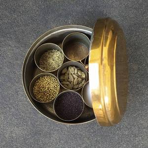 Boîte à épices Masala Dabba en acier inoxydable de qualité supérieure, couvercle traditionnel en métal, récipient de rangement pour épices, organisateur d'assaisonnements de cuisine - Product Image 3