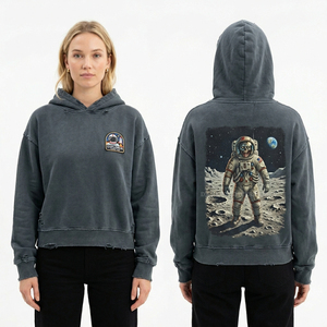 Sudadera con capucha oversize de felpa para mujer, personalizada, vintage, con lavado ácido, efecto desgastado, con estampado gráfico de esqueleto de vampiro y diseño de diario - Product Image 4