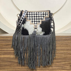 กระเป๋าสะพายไหล่หนังวัวแท้ดีไซน์ใหม่สำหรับ2025กระเป๋าถือมีพู่ประดับด้วยหนังวัวแท้ทันสมัย - Product Image 4