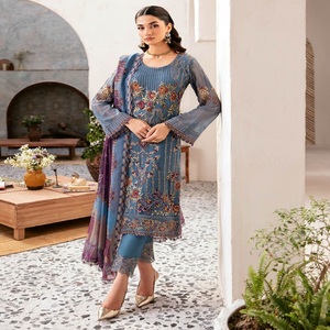 Colección de gasa de lujo, vestido de novia paquistaní, Lehnga Choli, bordado pesado, Ramsha Vol, venta completa de trajes indios paquistaníes, 2017 - Product Image 4