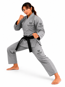 ชุดยูโดบราซิลเลี่ยนยิวยิตสู (BJJ Gi) สำหรับฝึกซ้อมและแข่งขัน น้ำหนักเบา สำหรับผู้ใหญ่ พร้อมเข็มขัดศิลปะการต่อสู้ - Product Image 1