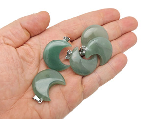 Natural Green Aventurine Crescent <b>Moon</b> Pendant <b>Necklace</b> Handmade Crystal Gemstone <b>Necklace</b> Wholesale Supplier - Product Image 5