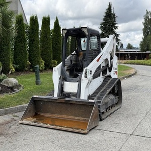 รถตักบ็อบแคท T740 ที่เชื่อถือได้ พร้อมเครื่องยนต์ทรงพลังและความสะดวกสบายสำหรับผู้ใช้งานที่เหนือกว่า เหมาะสำหรับการทำงานเป็นเวลานาน - Product Image 1