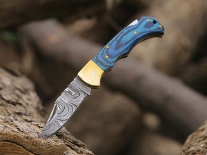 Navaja de bolsillo plegable de acero de Damasco de grado industrial hecha a mano con hoja de punta caída, mango de madera y empeines de latón EDC - Product Image 5