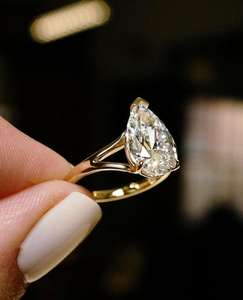 แหวนเพชรทรงลูกแพร์ 2.51 กะรัต หรูหรา สำหรับผู้หญิง ทองคำแท้ 14k ดีไซน์วงแหวนแยกส่วน ของขวัญแทนใจสำหรับคนรักในโอกาสแต่งงาน - Product Image 4