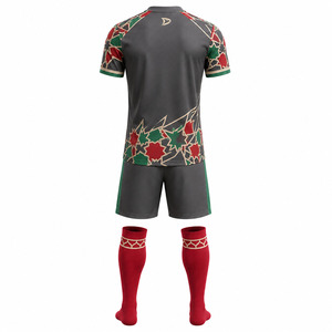 Tenues de football en polyester : Maillot et short de football personnalisés sublimés à col en V, faible MOQ |   Usine OEM antimicrobienne - Product Image 2