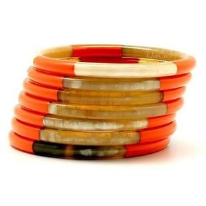 Brazaletes de Cuerno de Búfalo Naturales de Alta Calidad, Modernos, Pulidos y Duraderos, Ecológicos, Disponibles para Uso Diario - Product Image 1