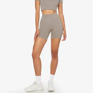 Shorts de yoga pour femmes à prix abordable, de qualité supérieure, confortables et tendance. - Product Image 3