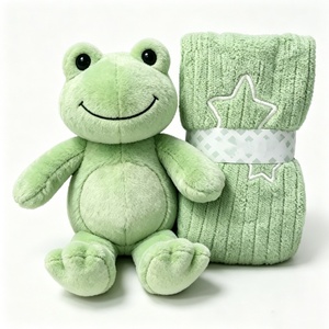 Cadeau de bienvenue personnalisé pour nouveau-né, cadeau de naissance unisexe, panier cadeau pour la chambre de bébé, peluche et couverture de confort pour nourrisson, souvenir pour bébé - Product Image 6