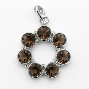 Venta al por mayor de lindos colgantes de cuarzo ahumado natural chapados en rodio para mujer en plata de ley - Joyería minimalista con gemas marrones para fiestas - Product Image 2
