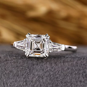 Vana Bijoux 1.50 CT Carré Asscher Cut Lab Grown Diamond Bague de fiançailles Platine Anniversaire Trilogie Côté Pierres IGI Certifié - Product Image 2