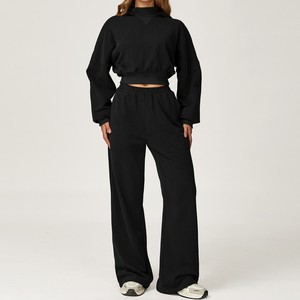 Sweat-shirt à capuche noir 100 % coton mi-lourd pour femme, manches longues, coupe ample, avec cordon de serrage, décontracté, couleur unie, pour l'automne, et pantalon de survêtement assorti - Product Image 1