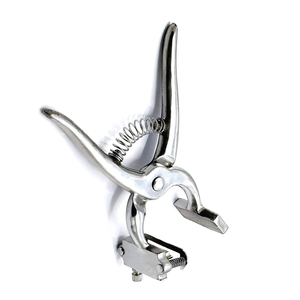 Vente en gros de crochets chirurgicaux vétérinaires en plastique réutilisables à double œillet, taille et couleur personnalisées, Pakistan - Product Image 2