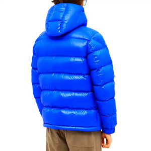 Blouson d'hiver personnalisé matelassé ultra-léger en duvet de canard et d'oie, coupe courte, zippé, avec logo brodé, pour hommes et femmes - Product Image 3