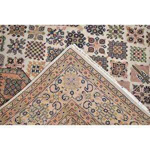 Tapis persan en laine noué à la main, motif losanges terracotta et crème, motif floral tribal, treillis classique vintage marron - Product Image 5