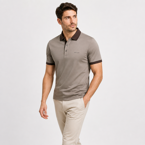 Polo personnalisé en coton bambou avec logo brodé, ourlet à fentes latérales, idéal pour le cyclisme – Vente en gros sous marque privée - Product Image 2