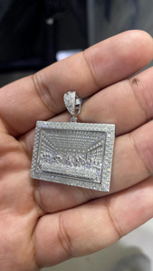 จี้เพชรโมอิสซาไนต์ทรงสี่เหลี่ยมผืนผ้า เงินแท้ 925 ระดับ VVS ดีไซน์แบบ Iced Out สไตล์ฮิปฮอป สำหรับสร้อยคอ - Product Image 3