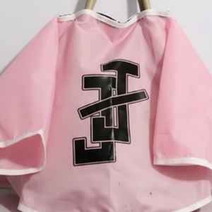 ปลอกคลุมกระเป๋าถือ Jack and Jill แบบกำหนดโลโก้เองได้ สีชมพู ปลอกกันฝุ่นสำหรับกระเป๋าถือ ถุงเก็บของสำหรับเดินทาง ป้องกันรอยขีดข่วน ใช้ซ้ำได้ ขายส่ง - Product Image 4