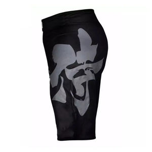 Shorts de MMA de alta calidad, fabricados con tela resistente, costuras reforzadas y ajuste flexible para sesiones de entrenamiento intensas. - Product Image 6