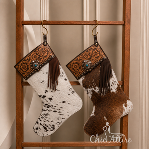 Chaussette de Noël en cuir véritable de vachette de qualité supérieure, avec franges et décorations concho, idéale pour les souvenirs de Noël. - Product Image 1