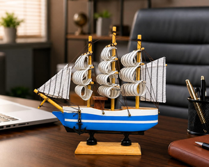 Bateau à voile en bois fait main, bleu et blanc rayé, décoration pour salon, bureau, étagère, table et décoration côtière - Product Image 4