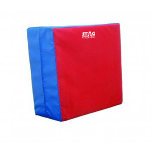 Cube de jeu souple Stag Iconic - Bloc de jeu en mousse durable pour enfants, zones de jeux intérieures et centres d'activités - Product Image 1