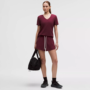 T-shirts pour femmes à col en V, manches courtes, ourlet incurvé, en coton de haute qualité, style ajusté - Product Image 5