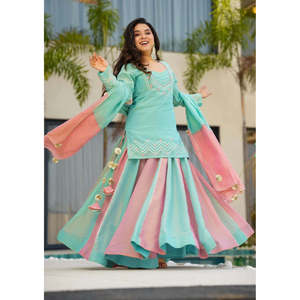 Lehenga & Dupatta Ensemble élégant et élégant haut de soirée pour femmes de taille XL - Product Image 1