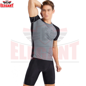 Nueva llegada en colores negros: Camiseta transpirable de manga corta para hombre, fabricada en Pakistán, de la mejor calidad, para fitness. - Product Image 2
