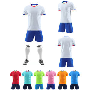 Fabricant de kits de football personnalisés, ensembles de maillots de foot, vêtements d'équipe en gros, uniformes d'entraînement, kits de football par sublimation pour hommes, femmes et enfants. - Product Image 3