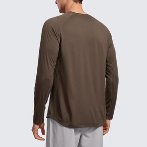 Haut de sport léger pour homme, anti-UV, séchage rapide, en tissu Spandex/Polyester, manches longues, écologique et confortable - Product Image 5