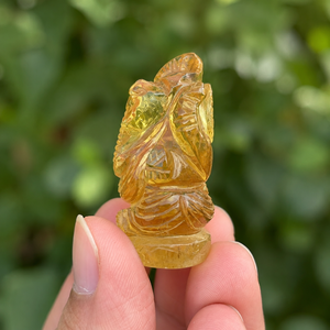 Statue de Ganesha en citrine naturelle sculptée à la main, idole en cristal de 1,5 pouce |   Petite figurine de dieu hindou |   Décoration Spirituelle Gif - Product Image 4