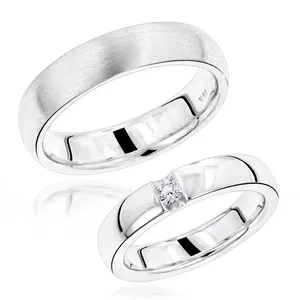 Ensemble de bagues de couple en diamant de laboratoire EtherStar, alliances assorties or pour lui et pour elle, solitaires brossés, taille brillante, luxe - Product Image 2