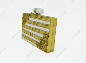 Pochette de soirée artisanale en laiton avec mosaïque de nacre indienne, motif géométrique, finition artistique de luxe - Product Image 2