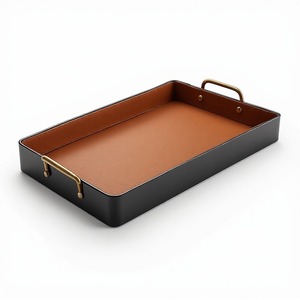 Plateau en cuir texturé de qualité supérieure, conçu pour une présentation décorative sur table et un service élégant, avec une construction artisanale durable. - Product Image 1