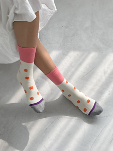 Calzini da Donna alla Moda Coreana con Motivo Floreale in Cotone Pettinato - Product Image 6