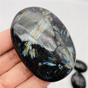 Pierre de paume en quartz astrophyllite naturelle polie, effet feu d'artifice, pour la guérison, vente en gros, produit phare - Product Image 3