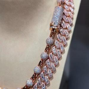 Collier élégant en argent 925 plaqué or avec chaîne cubaine en moissanite, bijoux de mode hip-hop - Product Image 1
