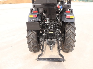 Tracteur certifié UE 26 CV VHM VT30 avec moteur Mitsubishi, 4 roues motrices, pneus pour terrains de golf et terrains de sport, état neuf - Product Image 4