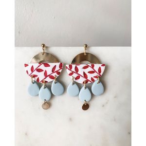 Boucles d'oreilles en résine faites à la main de luxe, matériau de qualité supérieure, élégantes, fournitures de perlage pour les fêtes, durables, légères et confortables - Product Image 5