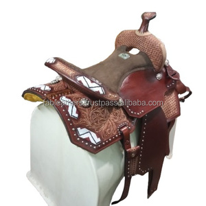Elegante y bellamente hecho a mano de cuero genuino Western Pleasure Trail Riding Horse Saddle para carreras con juego de tachuelas - Product Image 1