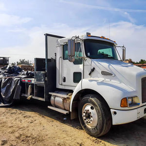 Camion tracteur puissant à 10 roues, 6x4, diesel, pour le transport de conteneurs lourds et la logistique maritime - Product Image 1