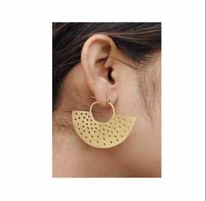 Pendientes de Latón Modernos con Diseño Único, Chapados en Oro, Joyería en Oferta para Mujer, Bonito Regalo, Modelo al por Mayor - Product Image 4