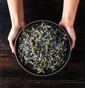 Fleurs de pois papillon séchées du Vietnam – Ingrédient botanique bleu naturel de qualité supérieure, soigneusement sélectionné, propre et prêt à l'exportation - Product Image 4