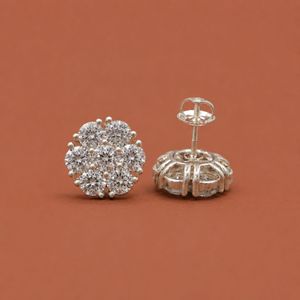 Boucles d'oreilles clous en moissanite florale en argent sterling 925, motif fleur en grappe - Product Image 3